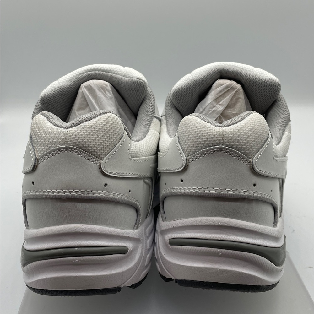 Vionic 23Walk White leather lace up Athletic Shoes, size 13 M NEW - Picture 4 of 6